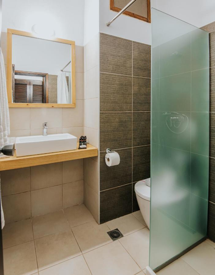 Otel Apollo 4*